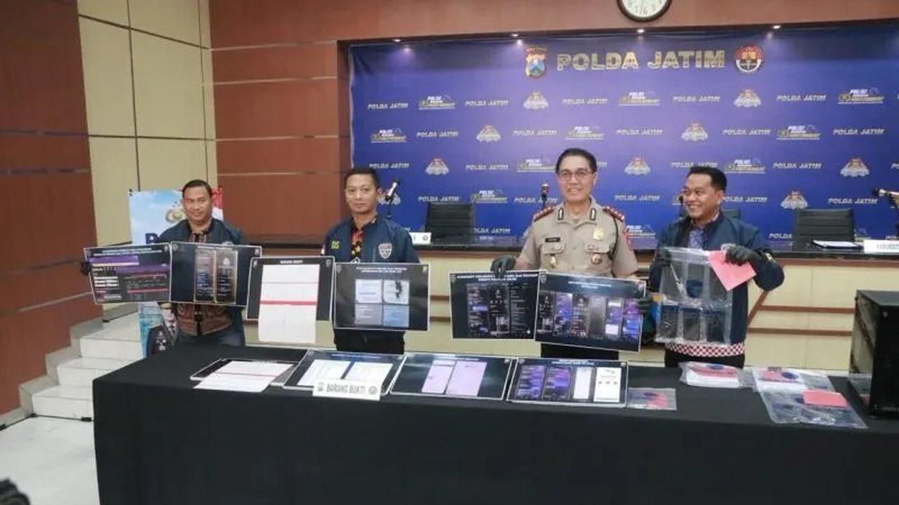 Polda Jatim Ungkap Jaringan Promosi Judol, Modus Akun WA&ndash;Telegram dan Transaksi Rp 1 M