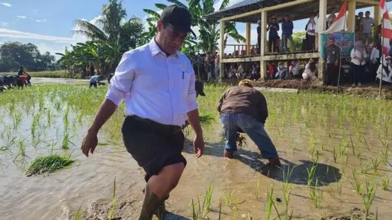 VIDEO: Bukan Perang Trump, Mentan Sebut Jika Krisis ini Datang TNI Polisi Tak Mampu Cegah Negara Bubar