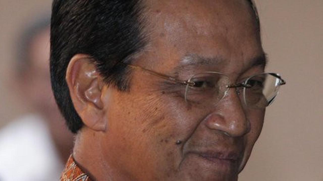 Permohonan pergantian nama Sultan Hamengku Buwono resmi dicabut