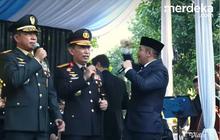 VIDEO: Teddy Semangat Nyanyi Bareng Kapolri Hingga Panglima Depan Prabowo