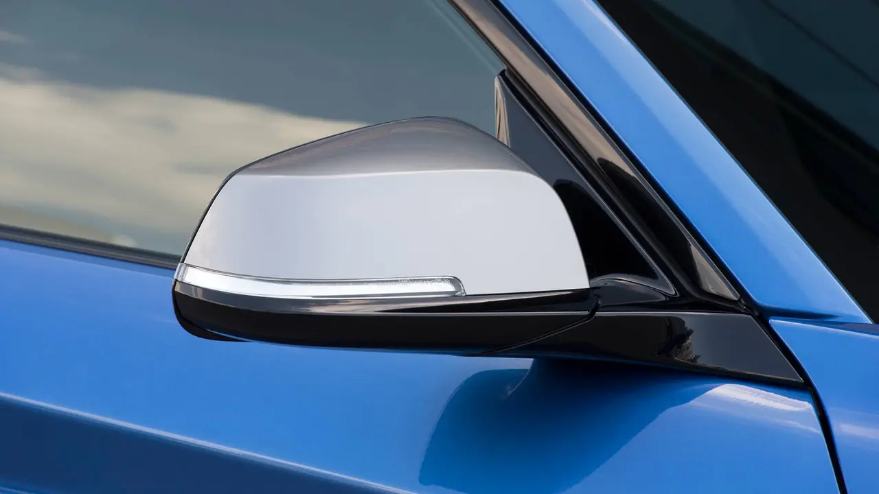 Tips Agar Kaca Spion Tak Jadi Sasaran Pencuri
