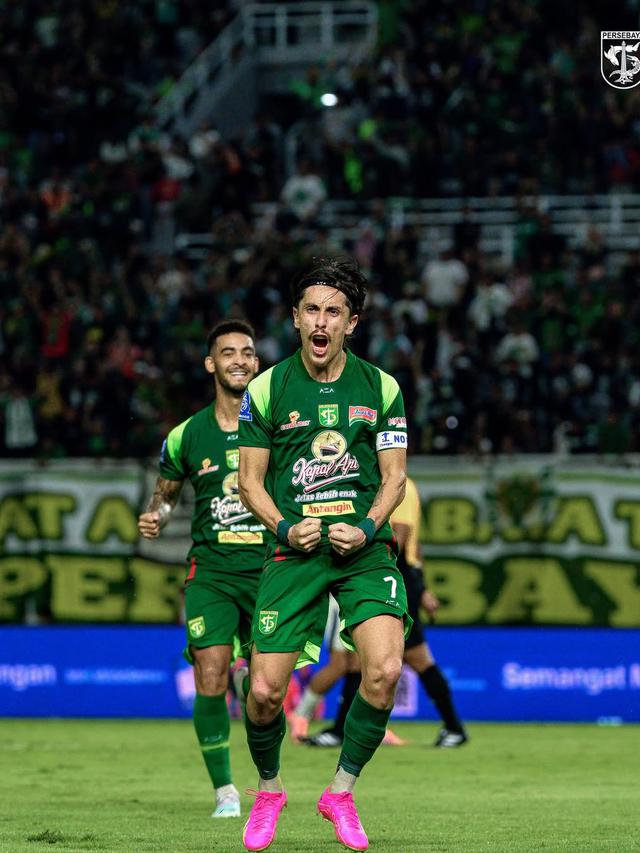 Gelandang Persebaya Surabaya, Francisco Rivera.