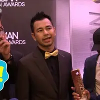 Raffi Ahmad santai menanggapi kabar perselingkuhannya dengan Ayu Ting Ting. Ia juga membantah kabar dirinya dipukul karena perselingkuhan. 