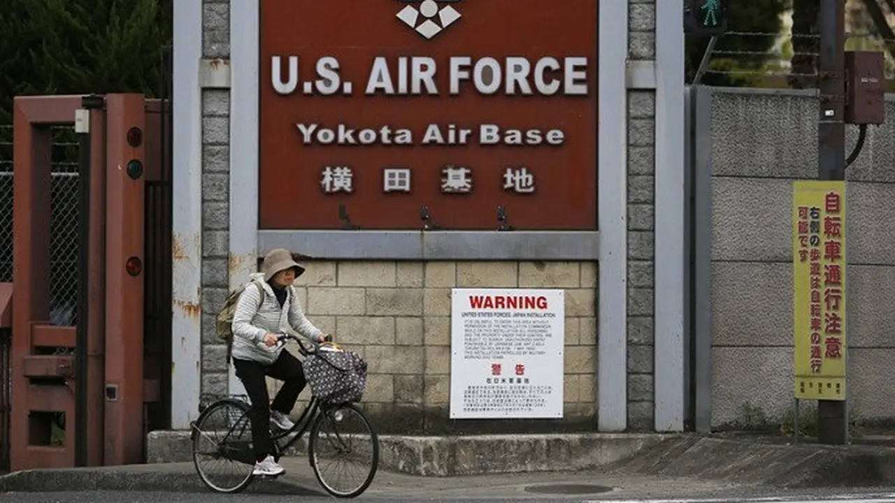 Yokota Air Base, Pangkalan Udara Militer AS (Koji Ueda/AP)