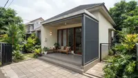 8 Ide Penutup Samping Teras Rumah agar Angin Kencang Tidak Langsung Masuk untuk Berbagai Gaya Rumah