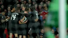 Video highlights Manchester United menjamu Liverpool di Old Trafford berakhir imbang dalam lanjutan Liga Europa, Jum'at (18/3/2016) dini hari WIB. Dengan hasil tersebut Liverpool berhak lolos dengan agregat 3-1.