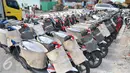 Sejumlah sepeda motor sebelum didistribusikan melalui Pelabuhan Sunda Kelapa Jakarta, Senin (9/1). Asosiasi Industri Sepeda Motor Indonesia (AISI) memprediksi penjualan motor pada 2017 masih akan cenderung stagnan. (Liputan6.com/Angga Yuniar)