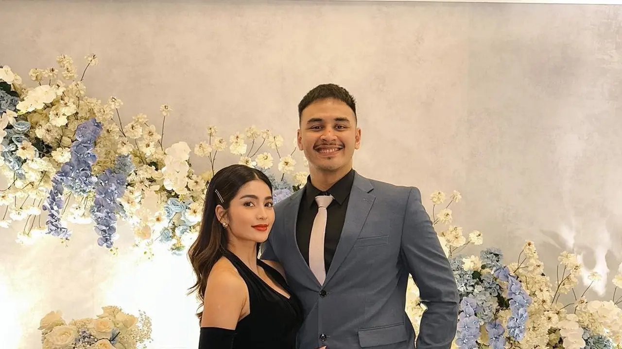 6 Potret Marco Ivanos Sepupu Raisa Lamar Artis FVT Debi Sagita, Romantis di Jepang