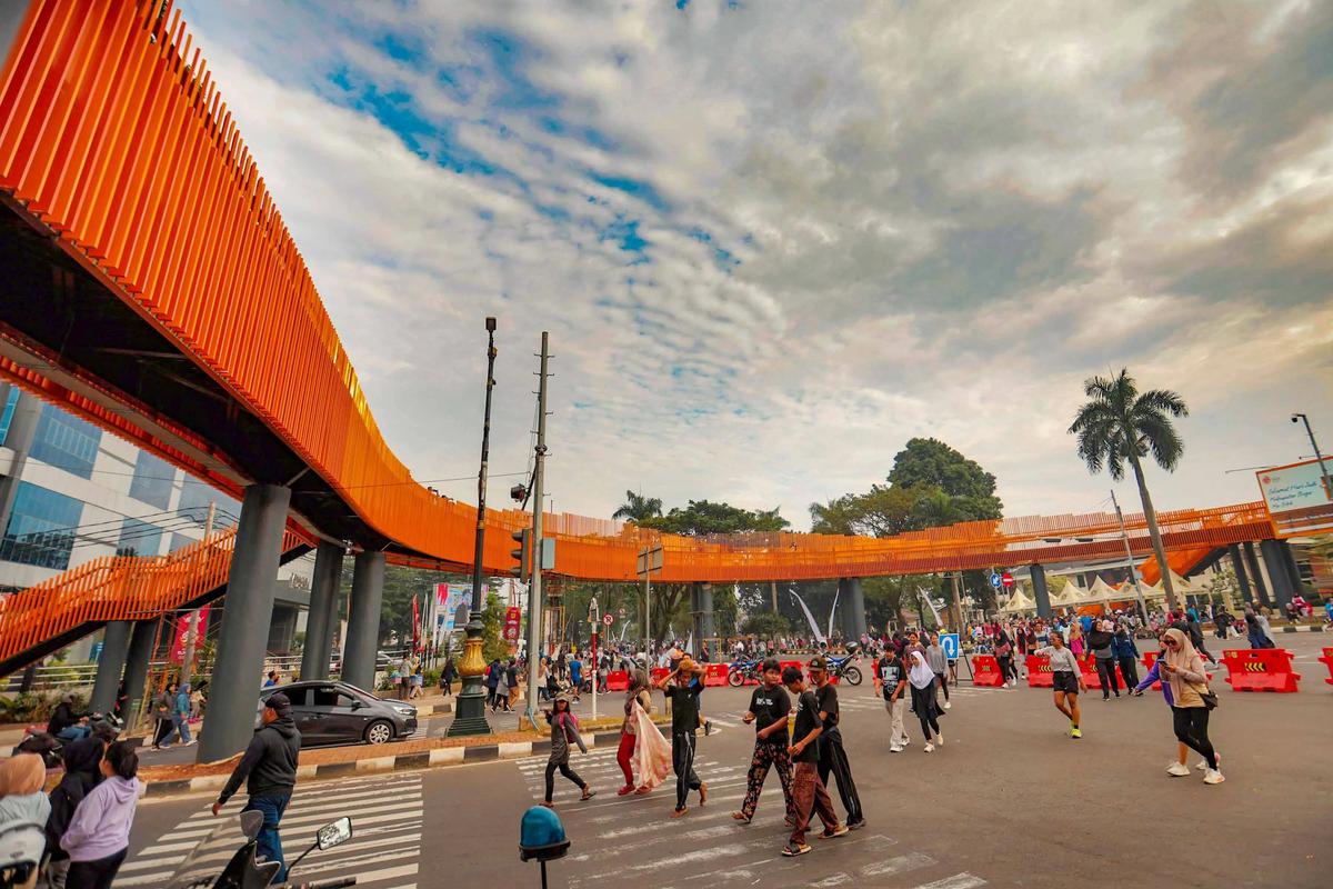 FOTO: JPO Tegar Beriman Jadi Ikon Baru Ruang Publik Cibinong