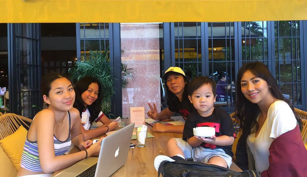 Bimbim Slank dan Reny Setiawati