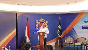 Kepala Badan Penyelenggara Jaminan Produk Halal (BPJPH) Haikal Hassan di Menara Kadin, Jakarta, Senin (17/11/2025). (Liputan6.com/Arief)