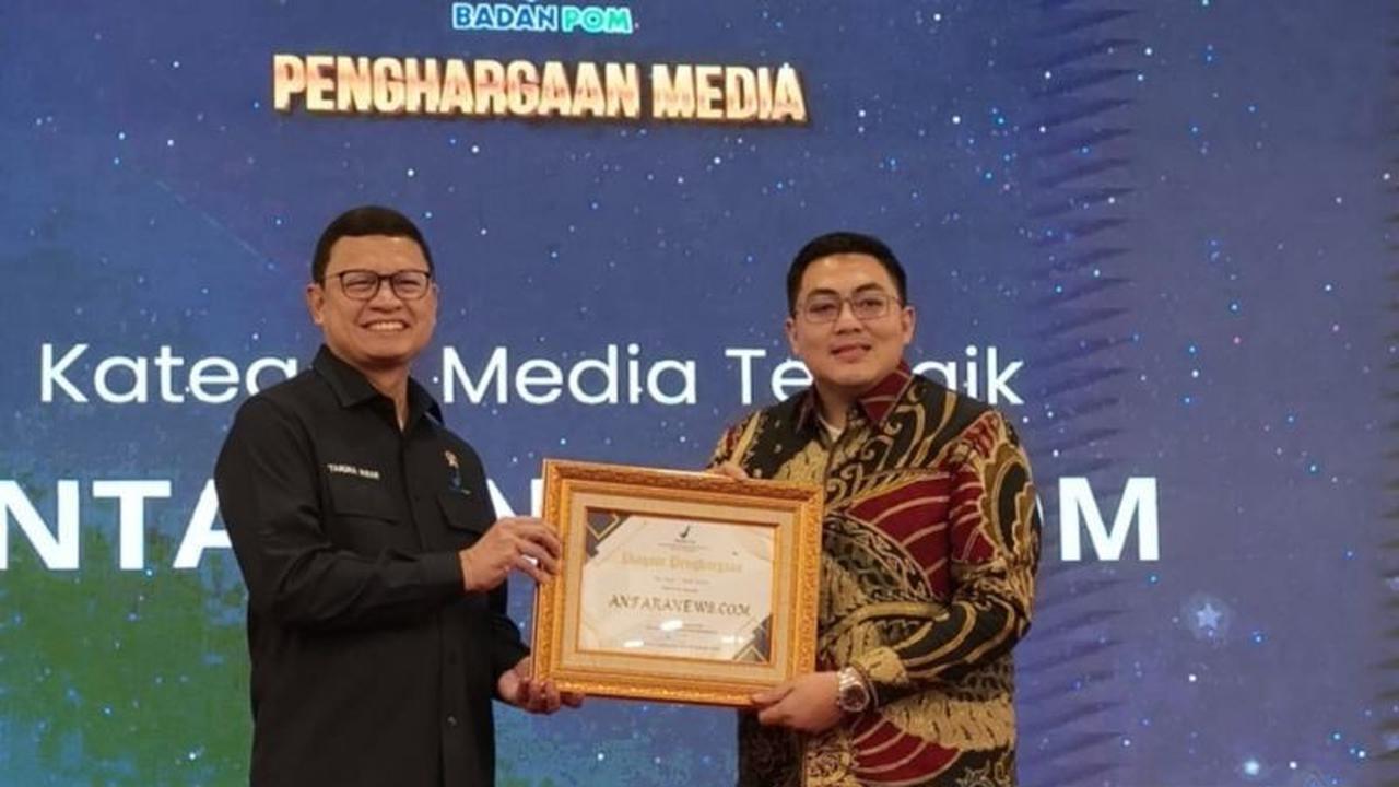 ANTARA Sabet Dua Penghargaan BPOM 2025: Media Terbaik dan Jurnalis Terbaik