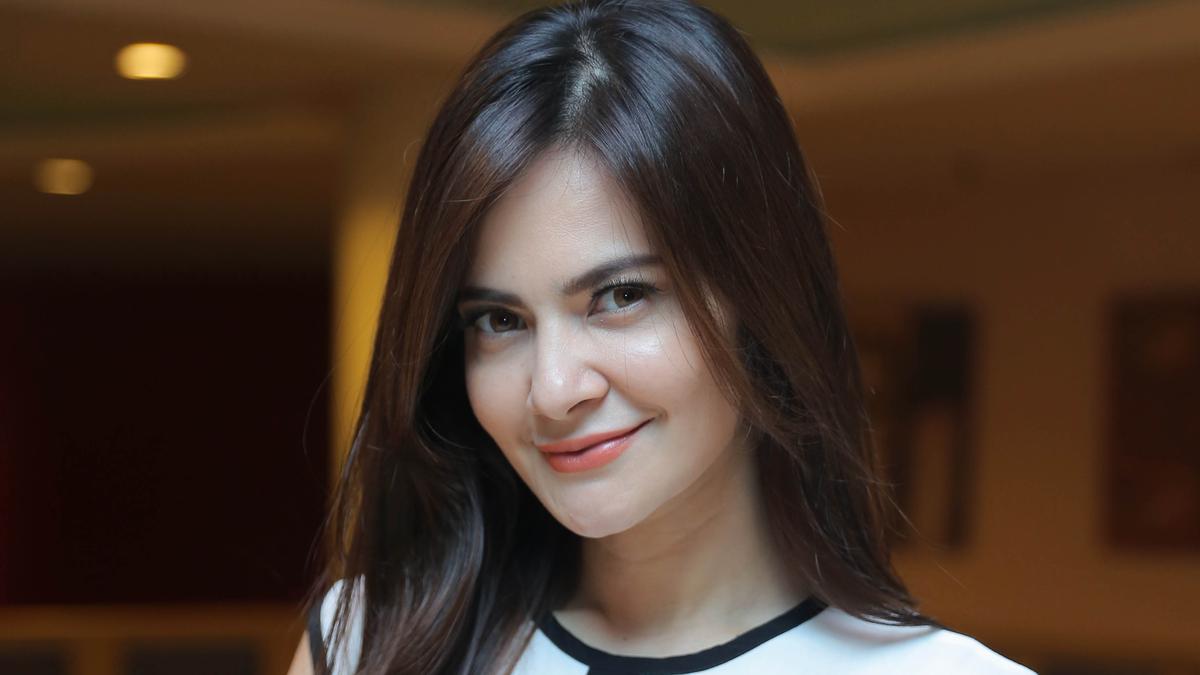 Cut Tari Kembali ke Dunia Perfilman