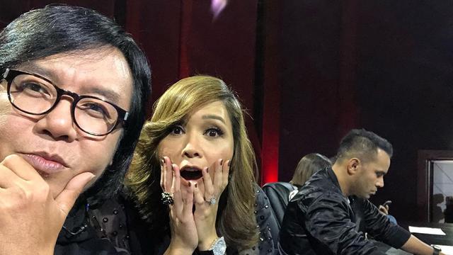 Dekat Sejak Remaja, Ini 6 Potret Persahabatan Maia Estianty dan Ari Lasso