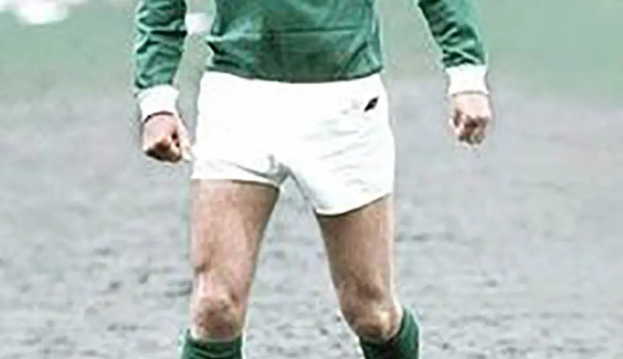 3. George Best (Irlandia Utara) - Bintang Manchester United pada era 60-70an dengan 137 gol dari 361 penampilan. Bukan hanya juara, dirinya juga tidak pernah tampil di Piala Eropa.