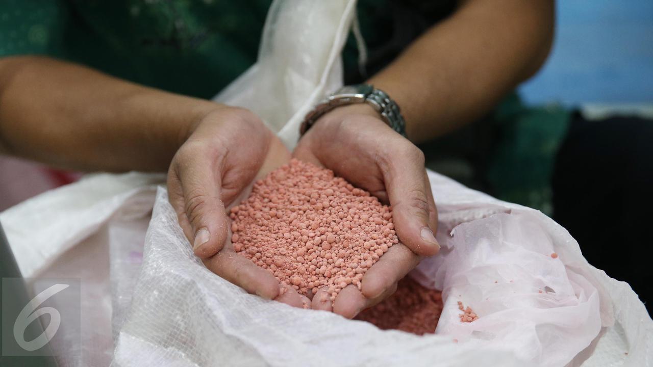 Jaringan-Pupuk-Palsu-Digagalkan-Petugas