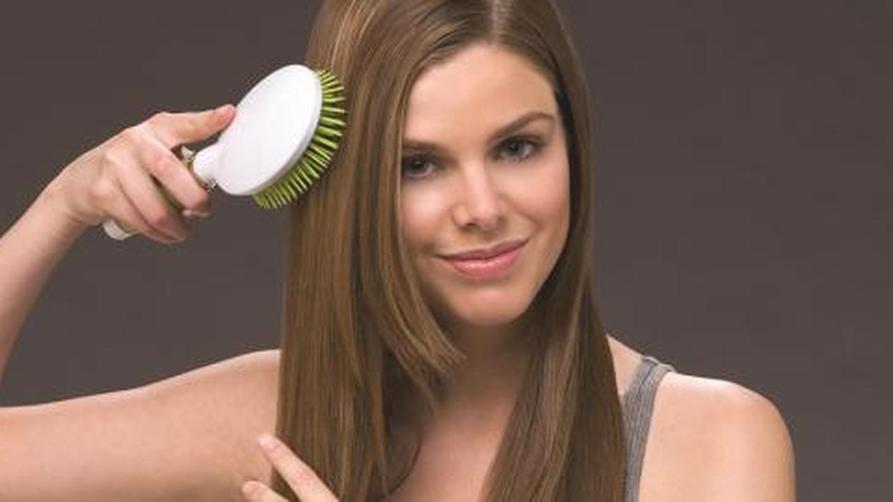 Tips menjaga rambut tetap lurus