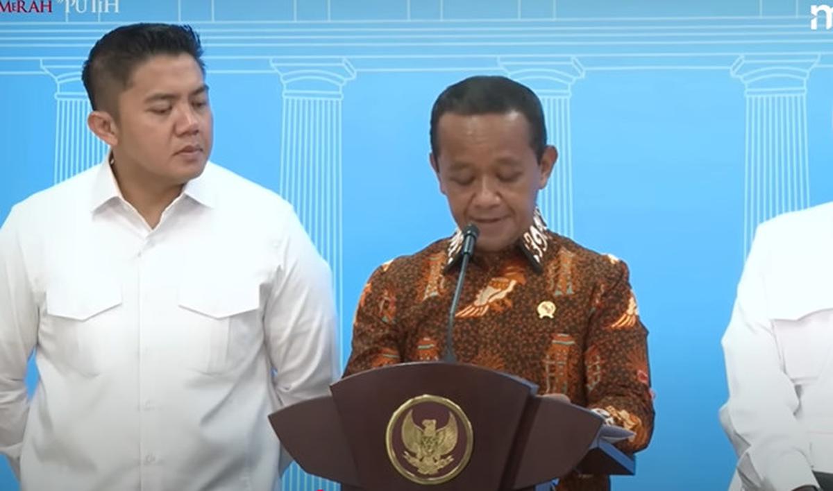 Terekam Tatapan Tajam Letkol Teddy Lirik ke Arah Menteri Bahlil saat Bicara Penutupan Tambang Nikel di Raja Ampat Papua Barat