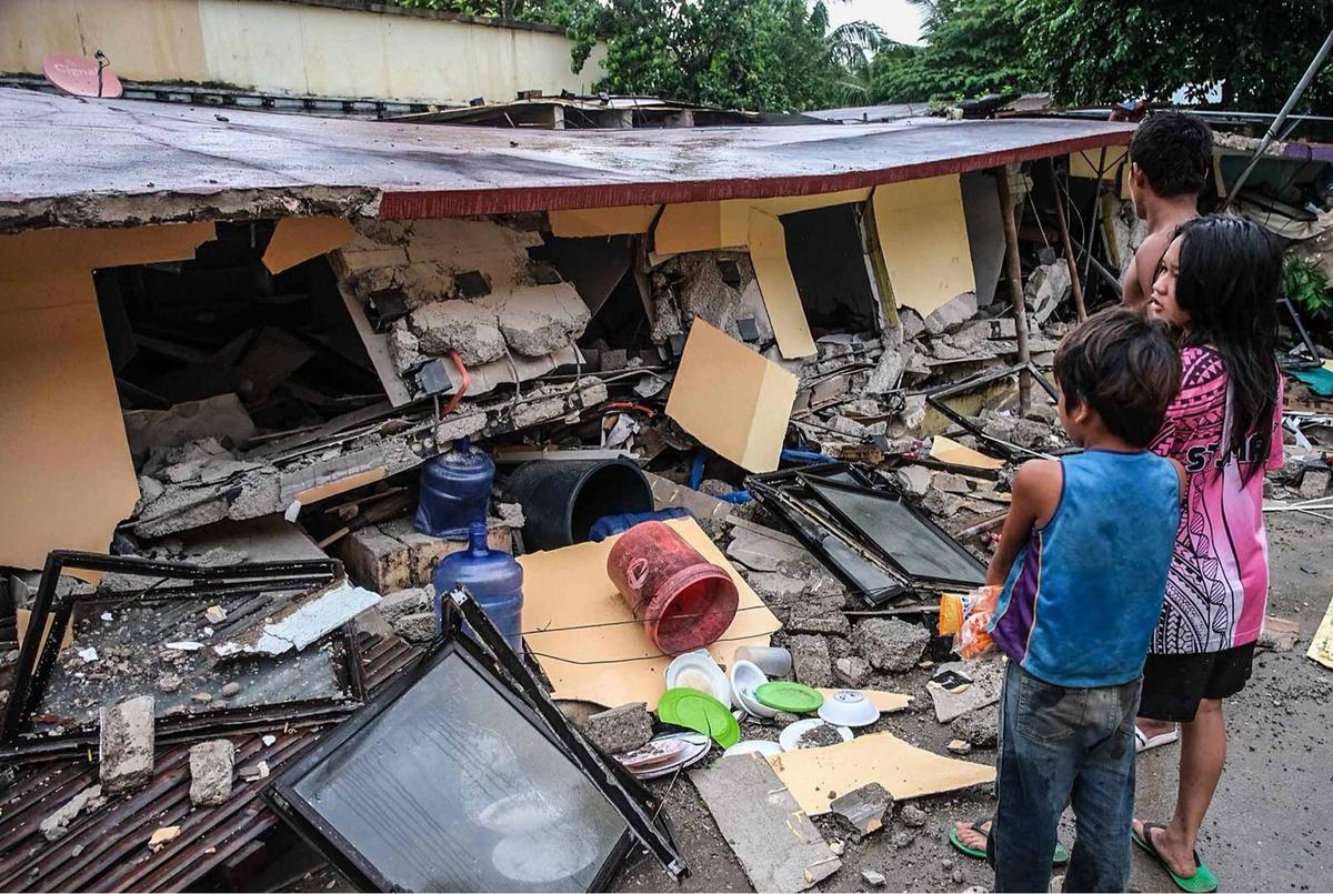 FOTO: Gempa Dahsyat Guncang Filipina Tengah, Puluhan Warga Tewas