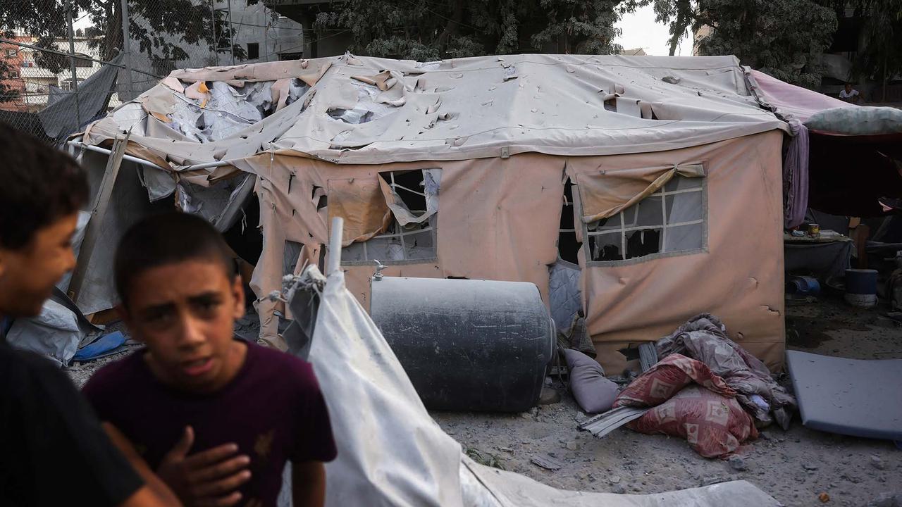 FOTO: Detik-Detik Mencekam Serangan Udara Israel di Gaza