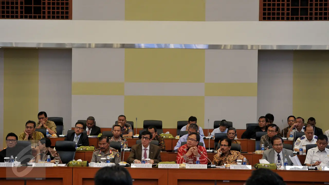 20150909-DPR Kumpulkan Rizal Ramli, Jonan, Hingga Yasonna Bahas RUU APBN 2016-Jakarta