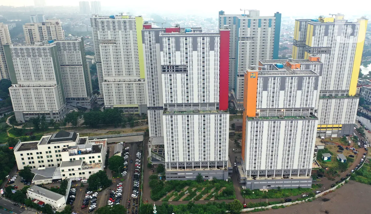 Foto dari atas memperlihatkan Wisma Atlet, Kemayoran, Jakarta, Jumat (20/3/2020). Pemerintah akan mengubah fungsi Wisma Atlet Asian Games sebagai rumah sakit darurat khusus penanganan virus corona (Covid-19) sehingga bisa dipakai pada Senin (23/3/2020). (Liputan6.com/Immanuel Antonius)