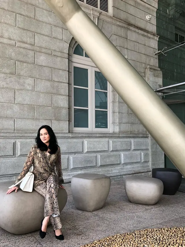 [Fimela] Potret Pungky Sukmawati, mantan pacar Ahmad Dhani