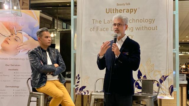 Dr Stanley Setiawan SP KK salah satu tim dokter di C Derma