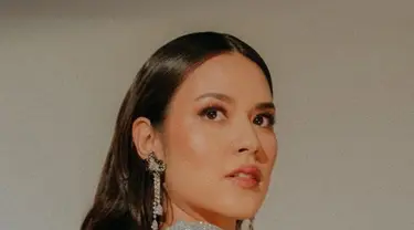 Rekomendasi lagu mellow Raisa yang populer dan pas didengar untuk meluapkan emosi saat galau