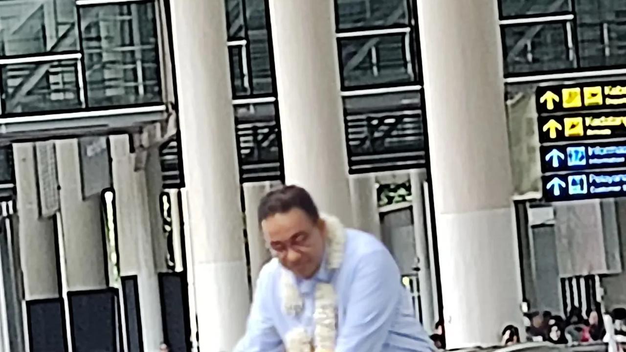 Lalu titik terakhir di Cirebon yakni dia akan menyapa masyarakat di Vihara Dewi Welas Asih pada pukul 17.30 WIB.