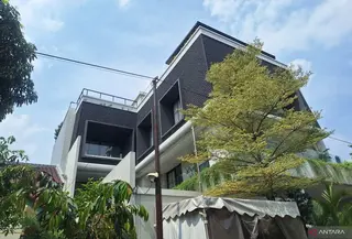 Rumah Haerul Saleh di Simatupang Terbakar (Dok: Antara)