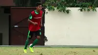 Eks pemain Bhayangkara FC, Fandi Eko Utomo, gabung Persebaya. (Bola.com/Aditya Wany)