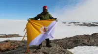 Peneliti UGM, Nugroho Imam Setiawan, Ph.D., berbagi pengalaman menjelajahi padang salju Antartika untuk melakukan penelitian. Foto: Humas UGM/Satria Nugroho Imam S