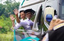 Daftar ke KPU Banten, Andra Soni-Dimyati Natakusumah Naik Angkutan Umum Elf
