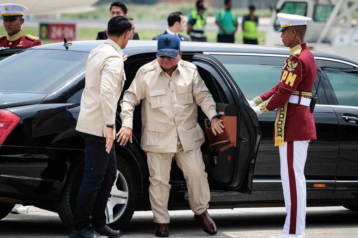 FOTO: Presiden Prabowo Antar Kepulangan Raja Abdullah II di Lanud Halim Perdanakusuma