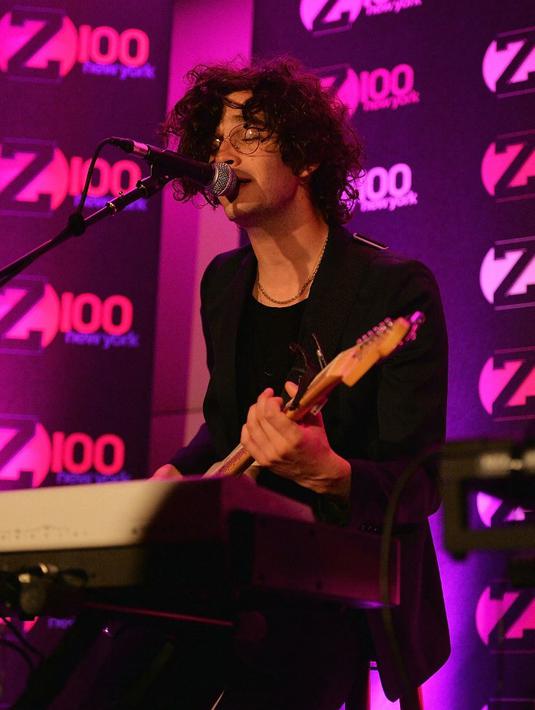 <p>"Ia dan Matty sangat tergila-gila satu sama lain. Meski masih baru namun mereka terlihat cocok. Mereka pertama kali berkencan hampir sepuluh tahun yang lalu namun waktunya belum tepat saat itu," ujar sang sumber. (Slaven Vlasic/Getty Images/AFP)</p>