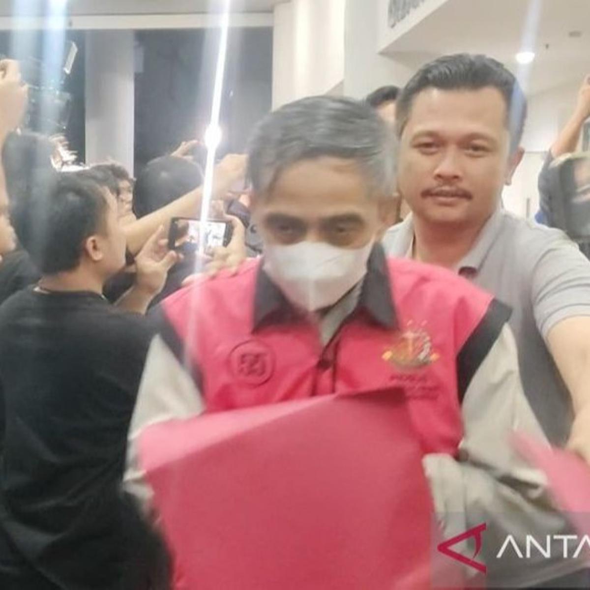 Tiga Hakim PN Jakpus Tersangka Kasus Suap: Putusan Lepas Perkara CPO