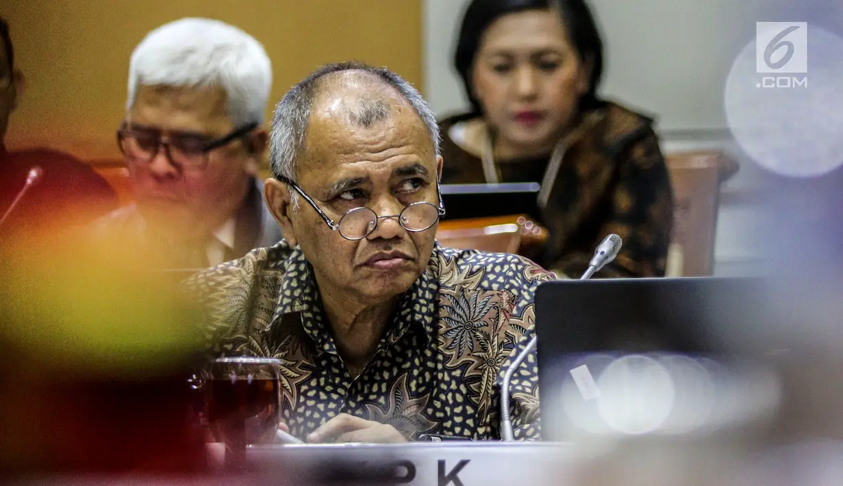 Ketua KPK Agus Rahardjo mengikuti RDP dengan Komisi III DPR, Jakarta, Senin (23/7). Rapat membahas Program dan Anggaran KPK, dalam kesempatan itu Anggota Komisi III menyinggung Jual-Beli Fasilitas di Lapas Sukamiskin. (Liputan6.com/Johan Tallo)