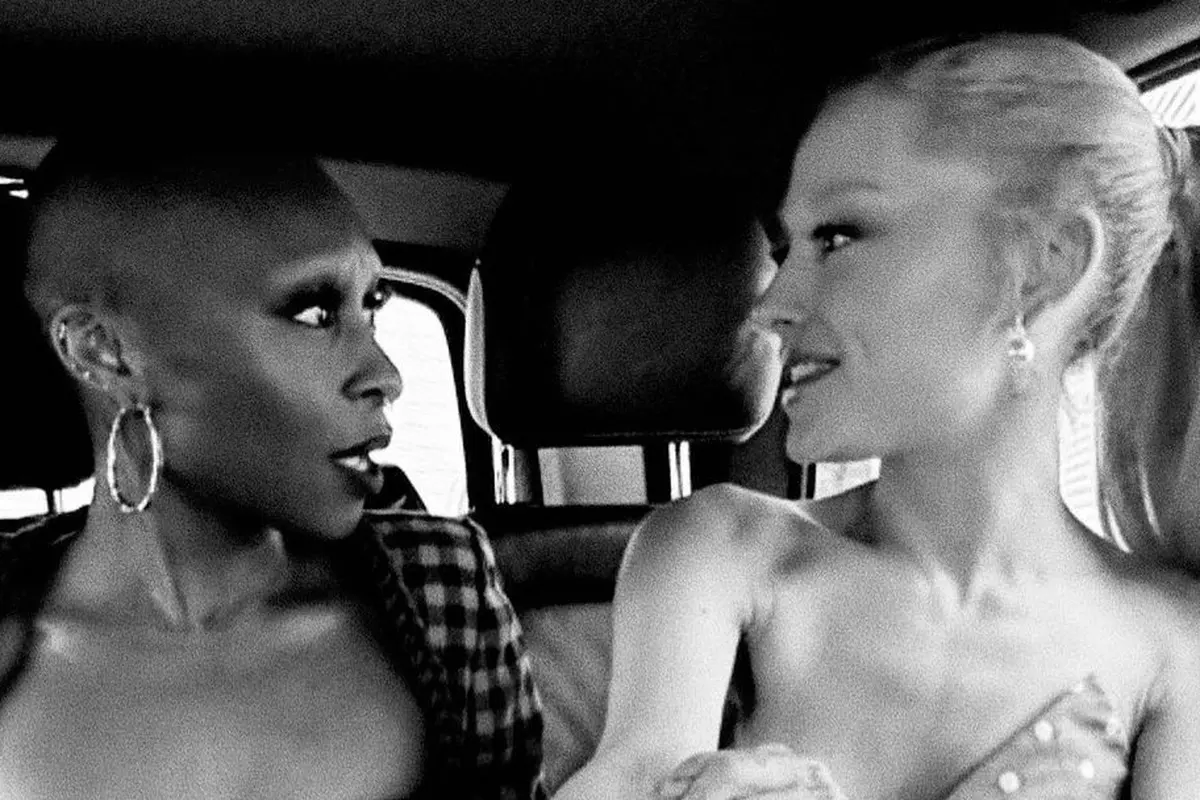 Ariana Grande bersama Cynthia Erivo. (Instagram/ arianagrande)