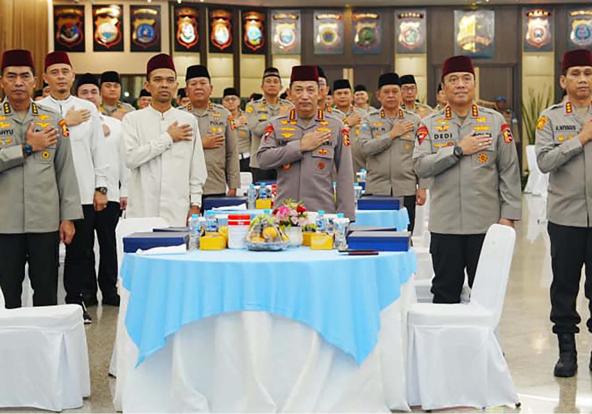FOTO: Kapolri dan UAS Kompak Gaungkan Toleransi untuk Jaga Kebinekaan