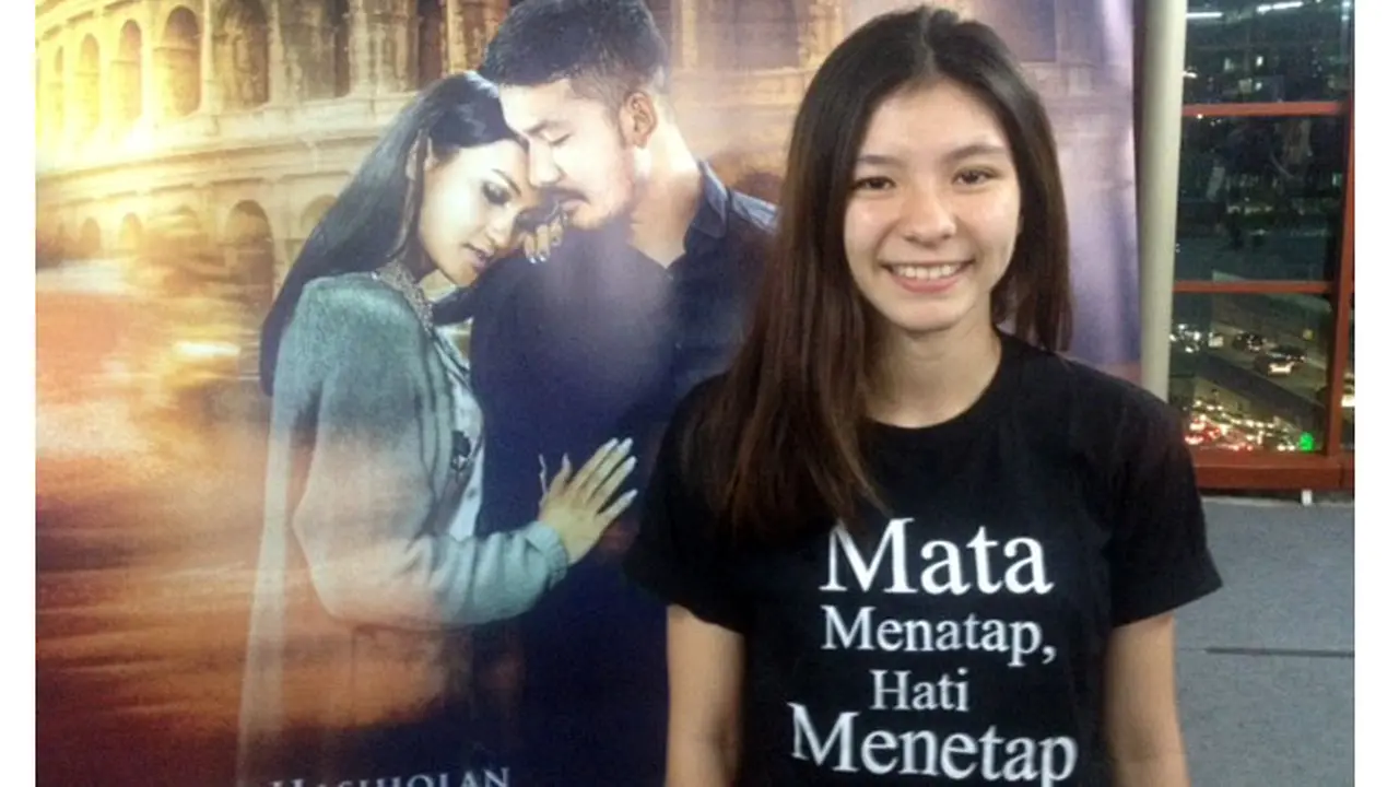 Shalom Mengaku Tegang saat Syuting Film Perdana