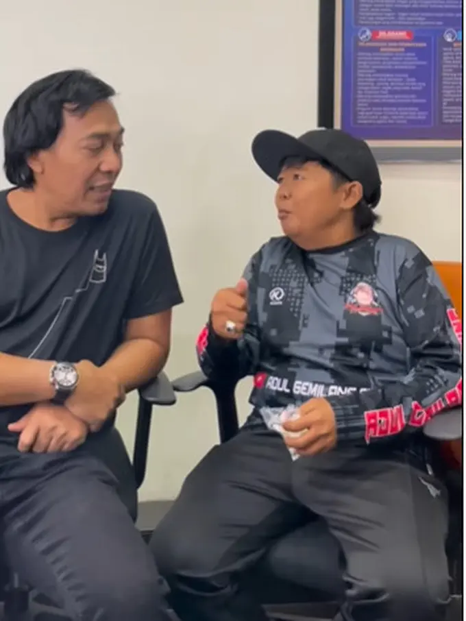 Terkenal dengan Gaya Sederhana dan Nyeleneh, Komeng Punya Koleksi Jam Tangan yang Uhuy Banget