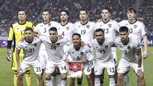 Skuad Timnas Indonesia berfoto jelang pertandingan melawan Jepang pada laga pemungkas Grup C Kualifikasi Piala Dunia 2026 di Panasonic Stadium Suita, Osaka, Selasa (10/6/2025) sore WIB. (Shohei Miyano/Kyodo News via AP)