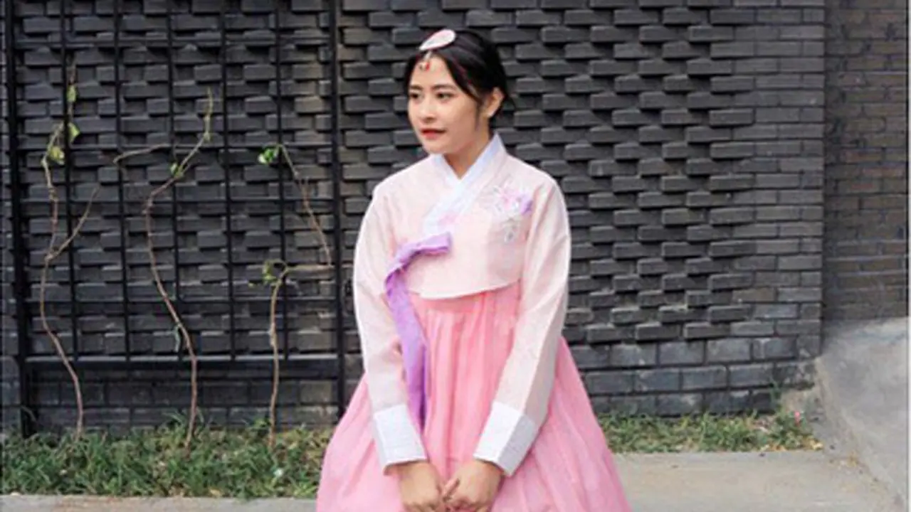 [Bintang] Prilly Latuconsina