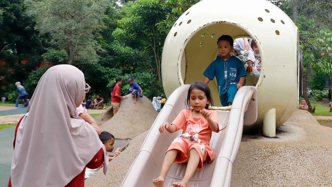 FOTO: Serunya Mengisi Libur Akhir Pekan di Tebet Eco Park