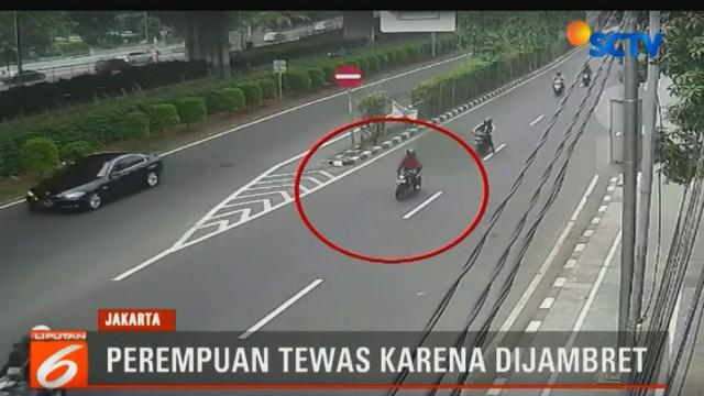 Menurut cerita tetangga saat kejadian korban Hendak mengurus surat surat untuk pernikahan.