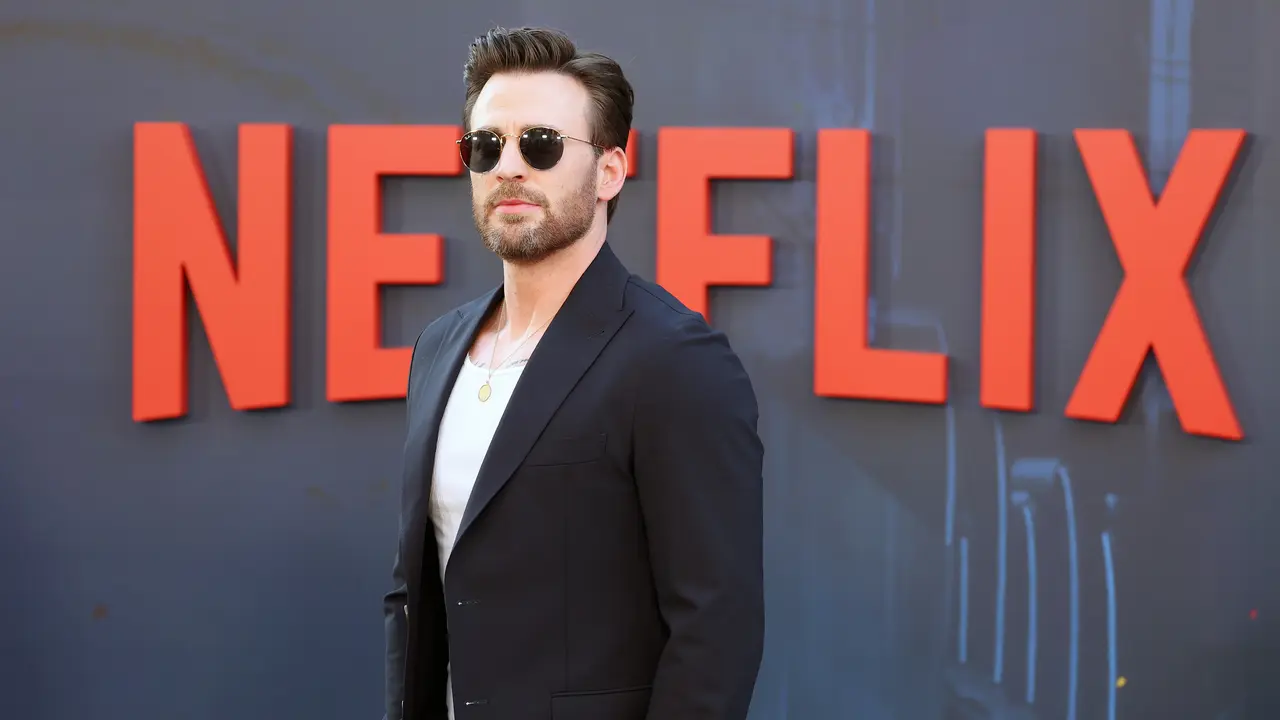 Chris Evans dalam premier The Gray Man. (Netflix)
