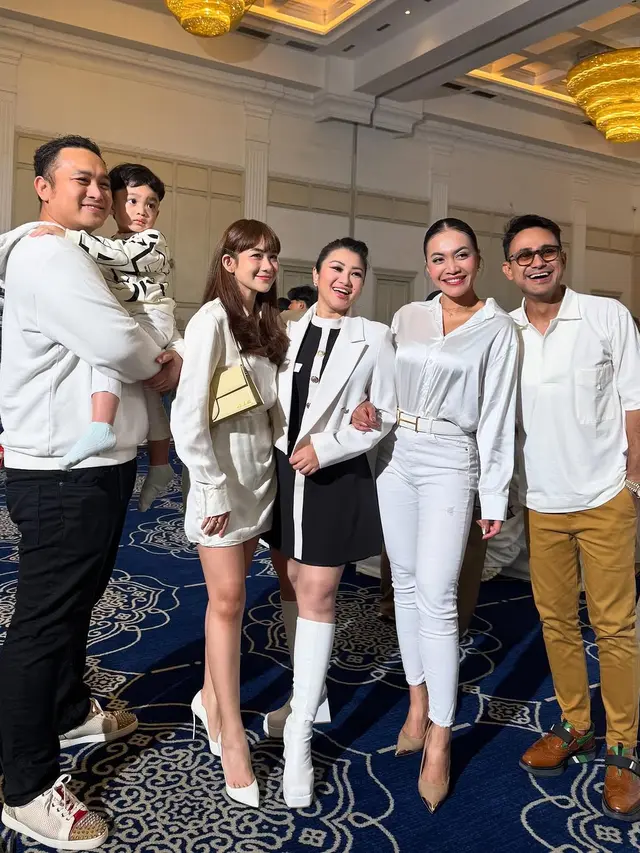9 Potret Artis di Ultah ke-3 Levian Anak Lesti Kejora-Rizky Billar, Bertabur Bintang