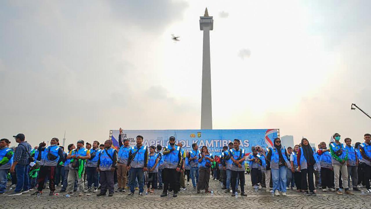 FOTO: Polri Bersinergi dengan Ojol, Apel Kamtibmas Digelar di Monas