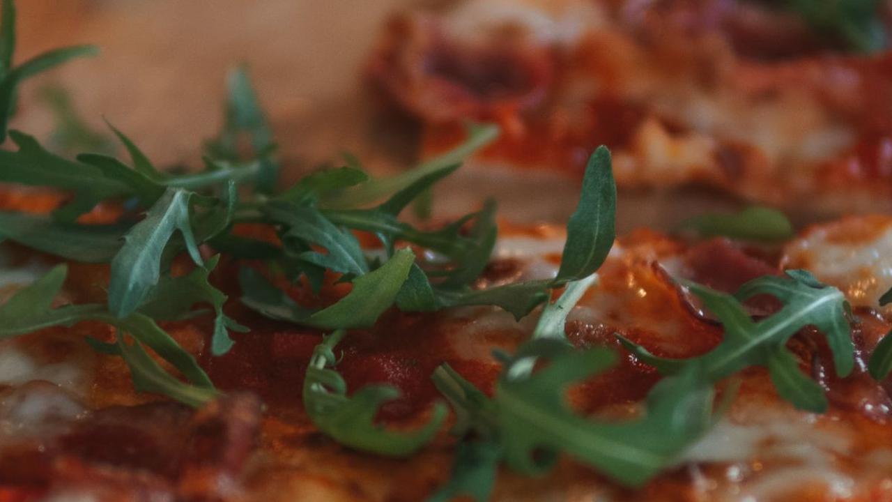 2. Pizza Mini Teflon Empuk